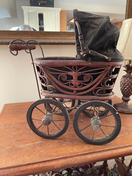 Victorian Baby Doll Carriage Poussette Pram side view
